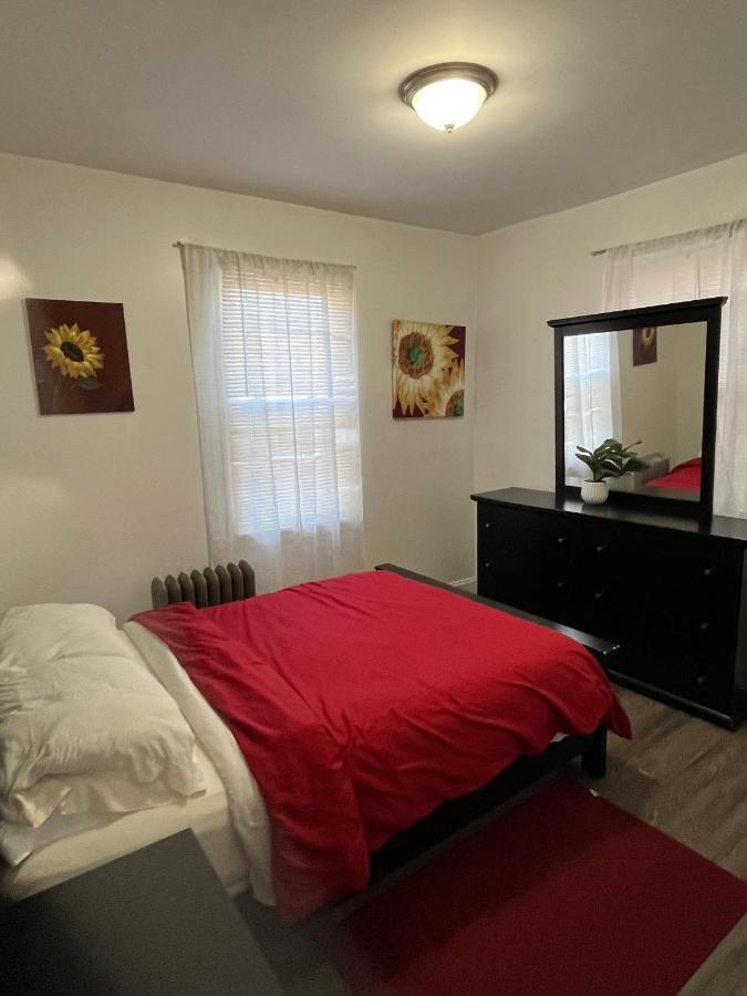 Three Bed One Bath Apt 25 Mins To Nyc Belleville المظهر الخارجي الصورة